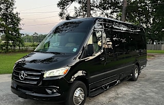 Luxurious Ride for up to 7 with a Private Driver!