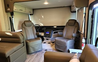 2022 Jayco Alante. WE ALLOW PERSONAL INSURANCE!