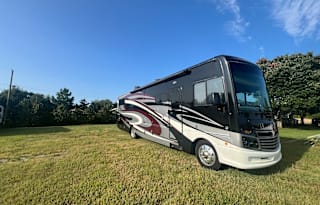 2018 Fleetwood Bounder 36D