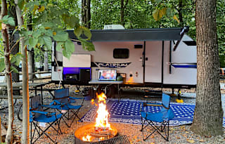*SOLAR*2022 Salem Platinum*Family & Pet Friendly*