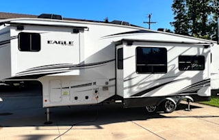 2021 Jayco Eagle HT 29.5BHDS w/ 36" Blackstone