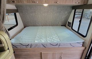 2022 Winnebago Micro Minnie 2100BH Bunks