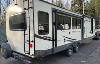 2021 Wildwood Heritage 32ft Ultra Lite ELITE