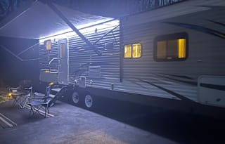 Stocked & Ready***2018 Forest River RV Salem 27DBK