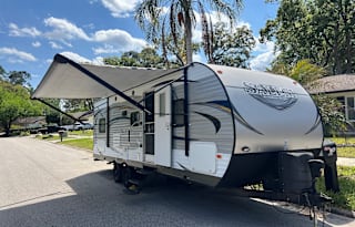THE PERFECT RV FOR AN ULTIMATE GETAWAY