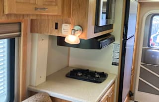 2007 Born Free Easy Drive Dog Friendly 1st Class