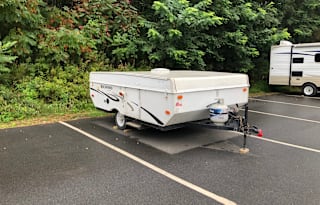 A popup with all the essentials, tow with any car!