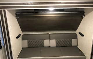 Forest River EVO T3250 with Bunks
