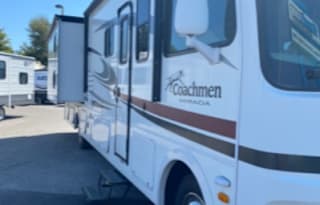 2011 Coachmen RV Mirada 34BH