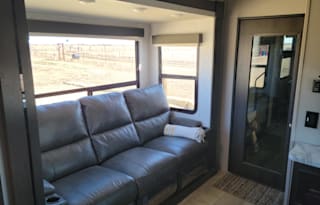 2020 Grand Design Momentum G-Class 31G