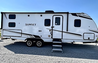 ALPHA 2 2023 Keystone SunsUltraLite NEAR ST LOUIS