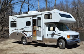 2006 Winnebago Outlook 24V
