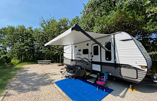 2022 JAYCO "Fun in a Box" Family Camper