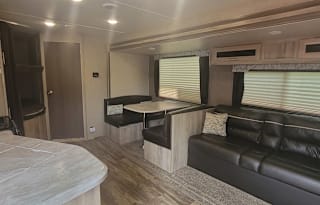 2019 Coachmen Catalina- Family Outdoor Rig