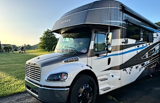 2022 Tiffin Motorhomes Allegro Bay 38 AB