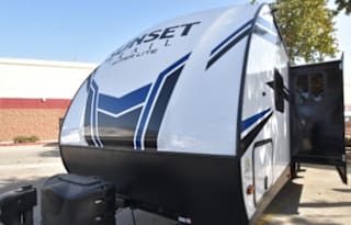 2020 Sunset Trail Super Lite 272BH Crossroads