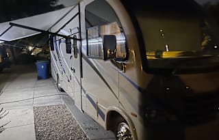 2015 Thor Motor Coach Axis 25.1