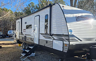 2024 Coleman Lantern 263BH