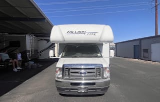 2022 Thor Motor Coach Freedom Elite 30FE