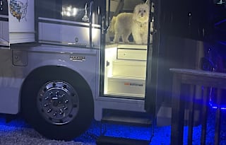 2020 Winnebago Horizon 42Q