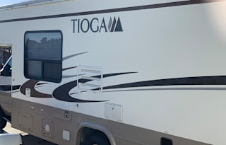 Time of your life RV Rental, all the comforts of home on the road and a comfortable ride