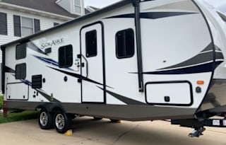 Matt and Jill’s pet and kid friendly RV