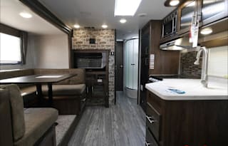 2019 Cherokee 23mk