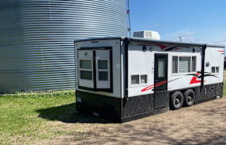 Sleeps 8. 2019 Ice Castle RV Edition.