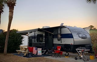 Lucy the Grey Wolf w/bunkhouse family Camper