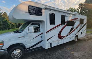 2022 Thor Chateau 28Z Easy to drive, tons of xtras