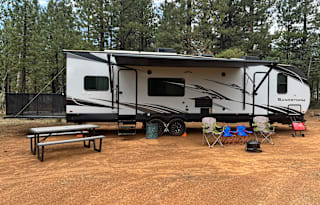 Scenic Southern Utah Destination RV off grid fun!