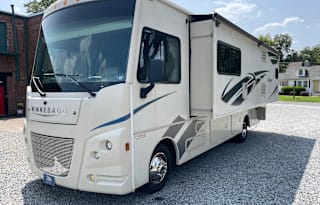 Winnebago Sunstar 29VE - Sleeps Up to 7