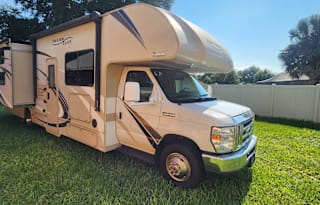 32' Bunkhouse  - Your Home Away From Home