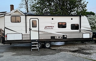 2021 Dutchmen RV Coleman Lantern Series 242BH