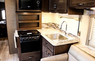 2018 Thor Motor Coach Freedom Elite 30FE