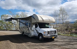 2019 Thor Motor Coach Chateau 24F