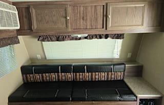2015 Dutchmen RV Coleman Lantern LT Series 17BHS