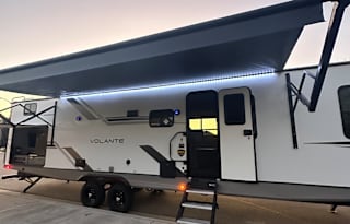 2023 Crossroads Volante 34BH - Kid & Pet Friendly!