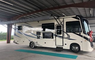 Brand New 2021 Entegra Coach Vision 29F