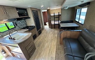 2018 Gulf Stream Ameri-Lite Series M-268BH