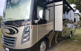 Luxury Class A Bunkhouse - DELIVERY & SETUP ONLY