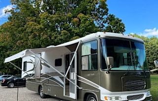 Class A Gulf Stream Sun Voyager - 32'
