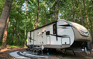 Big & Comfy - Large bathroom, full kitchen + Pets!