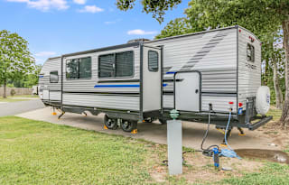SLEEPS 6, WIFI Anywhere, Outdoor fridge & Grill