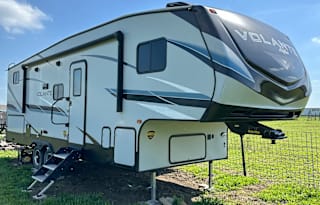 2021 CrossRoads RV Volante 270BH