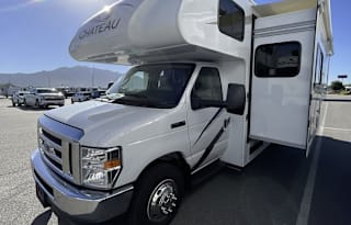 Thor Motor Coach Chateau 24F 2023