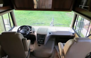 Family RV Rental with Optional Tow Dolly