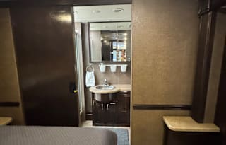 2017 Thor Motor Coach Challenger 37LX