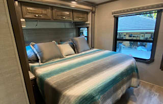 2022 Jayco Seneca 37TS