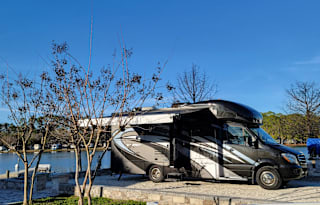 Thor Class C 25' Mercedes Diesel-Easy to drive!
